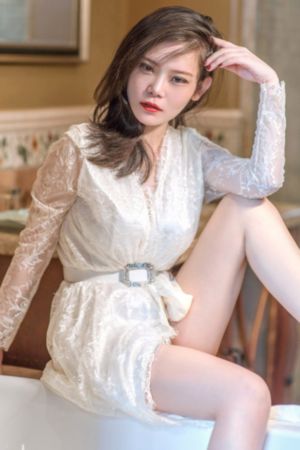 女教师hd中字版高清费看